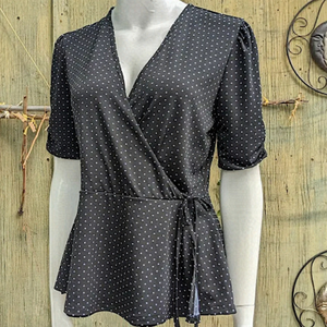 TROVARÉ B&W polka-dot blouse